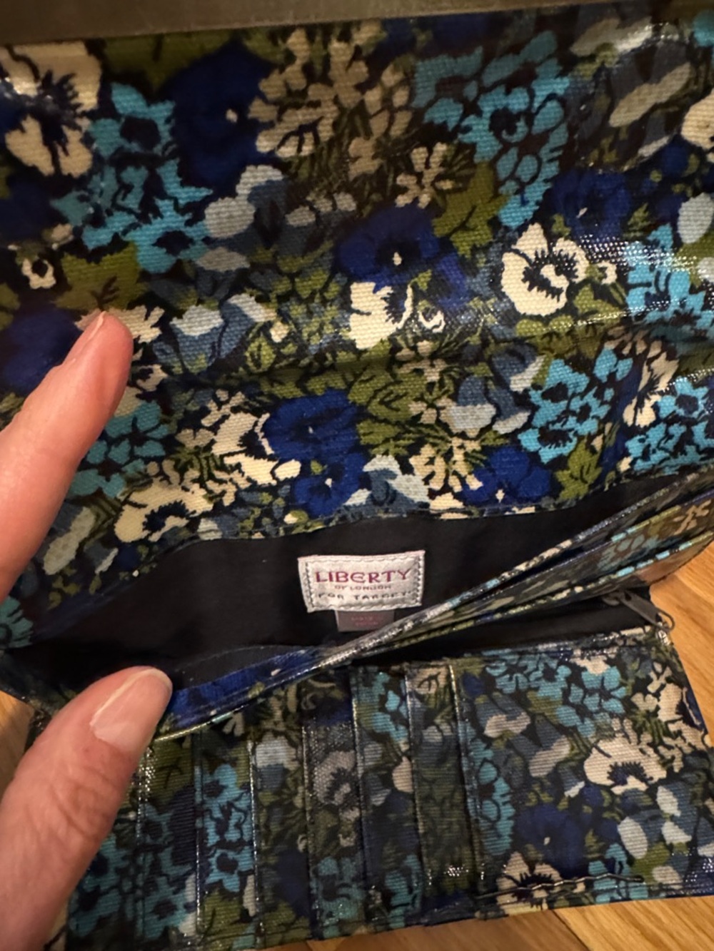 Liberty of London for Target Floral Kiss-Lock Wallet in Blue, Green, White - Picture 4 of 5